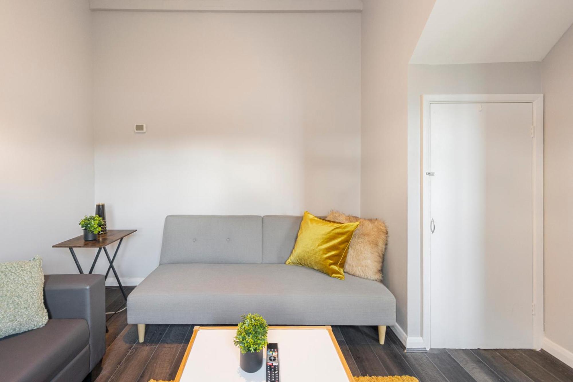 Chrystal Palace Stays With Free Parking Lambeth London Exterior photo